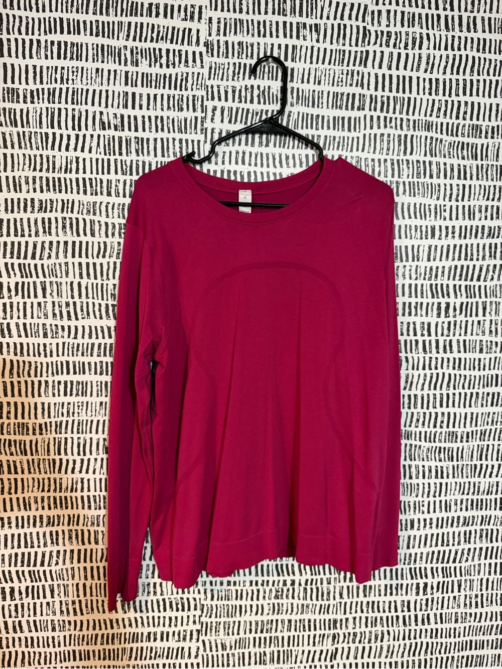 lululemon athletica Long-Sleeve pink